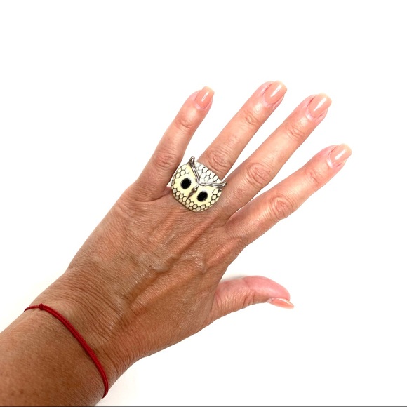 Enamel Owl Ring - Picture 2 of 8